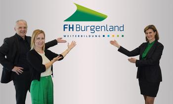 Drei Personen – Georg Pehm, Daniela Schuster und Bettina Schauer-Frank – präsentieren gemeinsam das neue Logo „FH Burgenland Weiterbildung“ auf weißem Hintergrund als Symbol für den Markenrelaunch und die gestärkte akademische Positionierung.